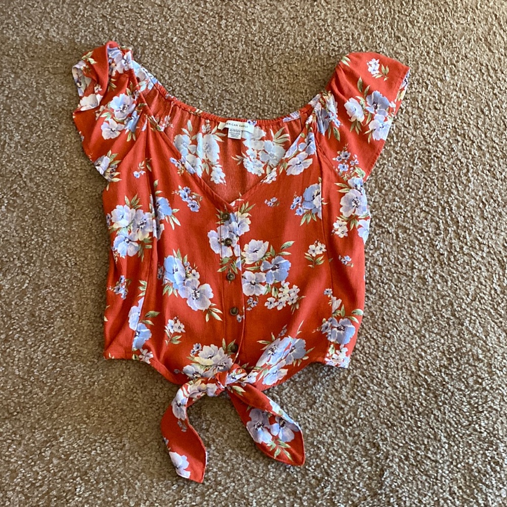 American Eagle tie-front button up blouses. red w/ floral print. XS